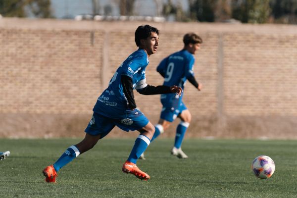 soccer training for midfielders